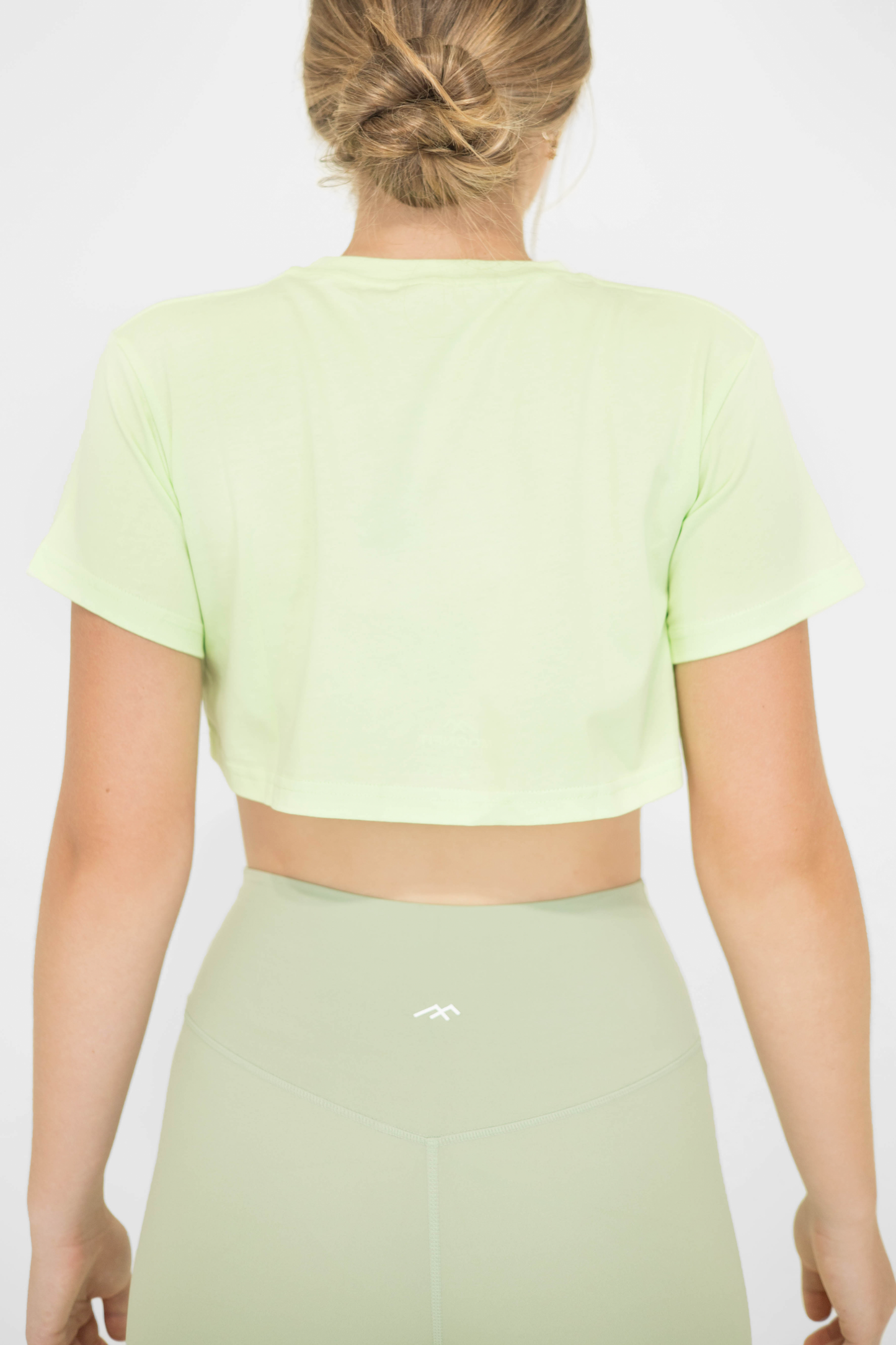 COSMO CROP TOP - LIGHT GREEN
